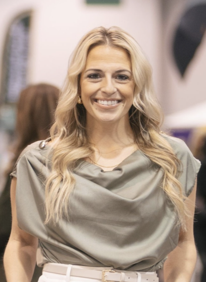 Head shot of Meredith Otero