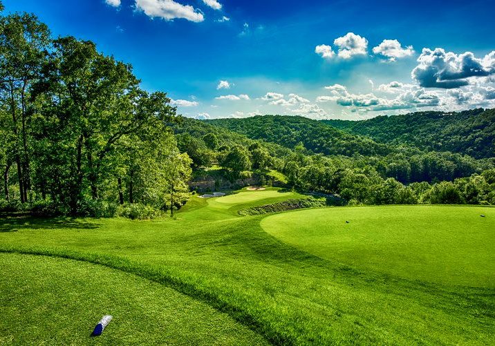 LedgeStoneHole15Tee