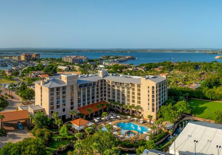 RESORT-TOWER-EXTERIOR1