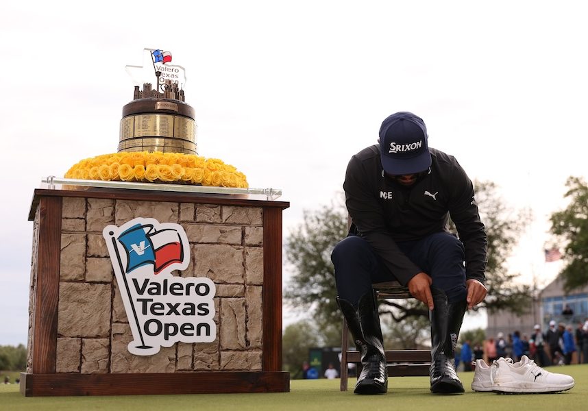 SAN ANTONIO, TEXAS - APRIL 05: J.J. Spaun of the United States putts on cowboy boots after winning the final round of the Valero Texas Open 2026 at TPC San Antonio on April 05, 2026 in San Antonio, Texas. (Photo by Stacy Revere/Getty Images)