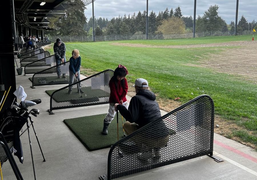 TroonCommunitySwingEventatJacksonParkGolfCourseinSeattle